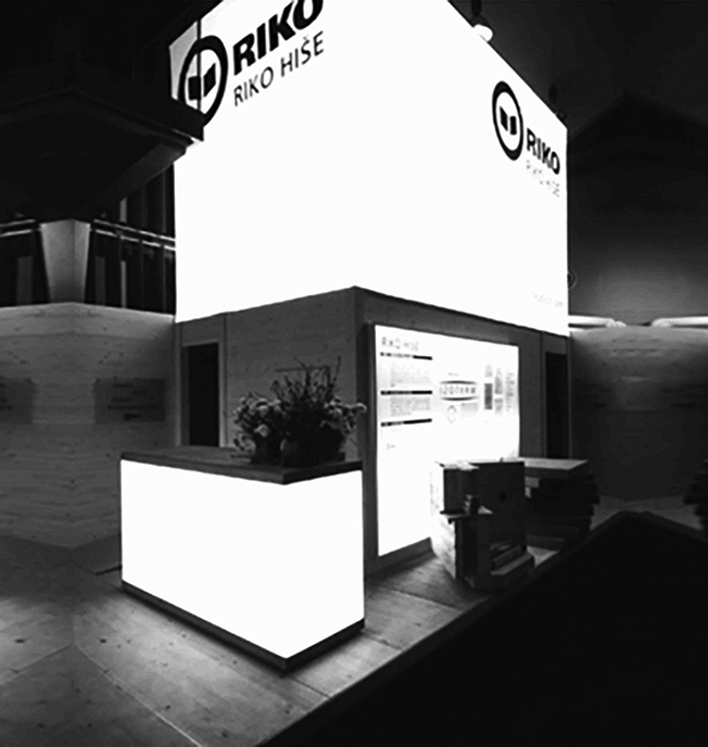 oblikovanje razstavnega prostora Riko