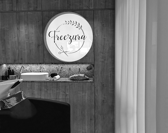 ureditev interierja frizerskega salona in pisarn